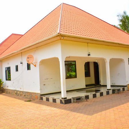 Parkbridge Resort Mto wa Mbu Ngoại thất bức ảnh