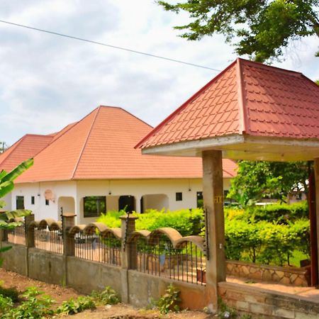 Parkbridge Resort Mto wa Mbu Ngoại thất bức ảnh